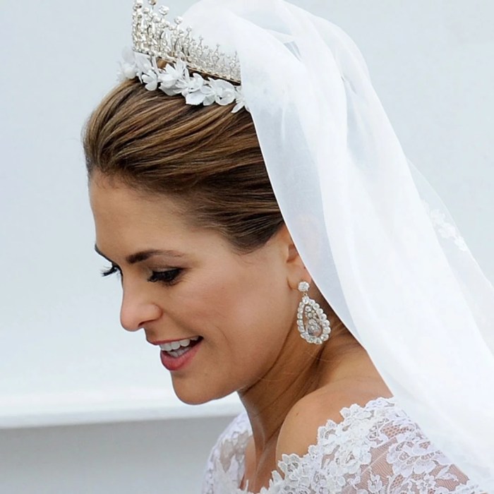 Princess sofia of sweden wedding dress