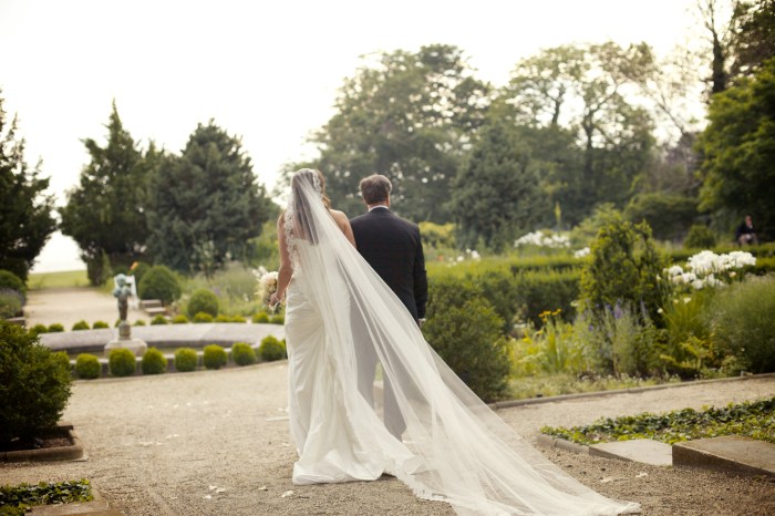 Summer garden wedding dresses