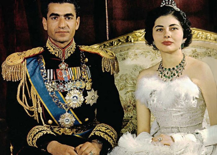 Queen soraya of iran wedding dress