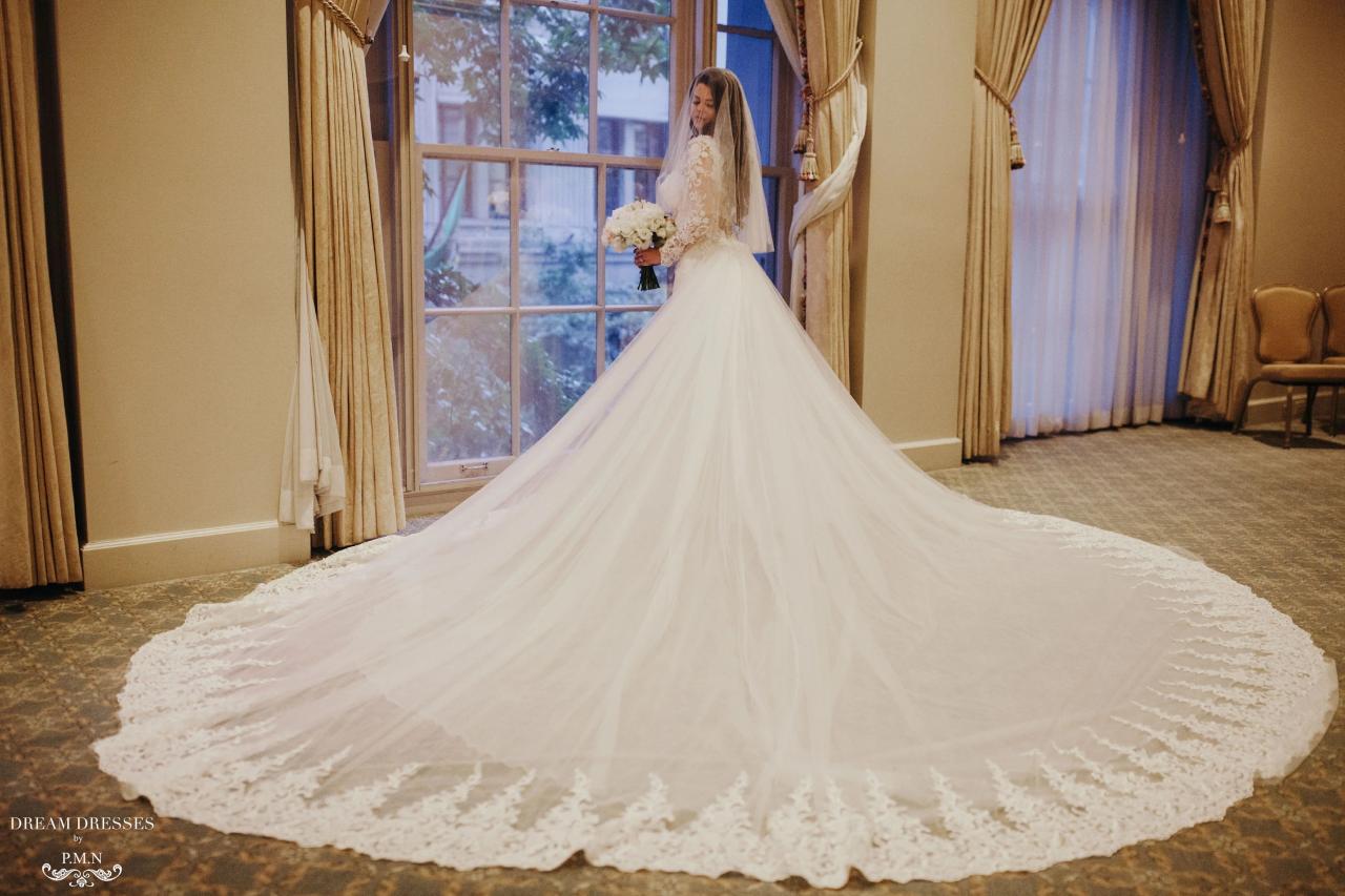 Princess wedding dress with long train