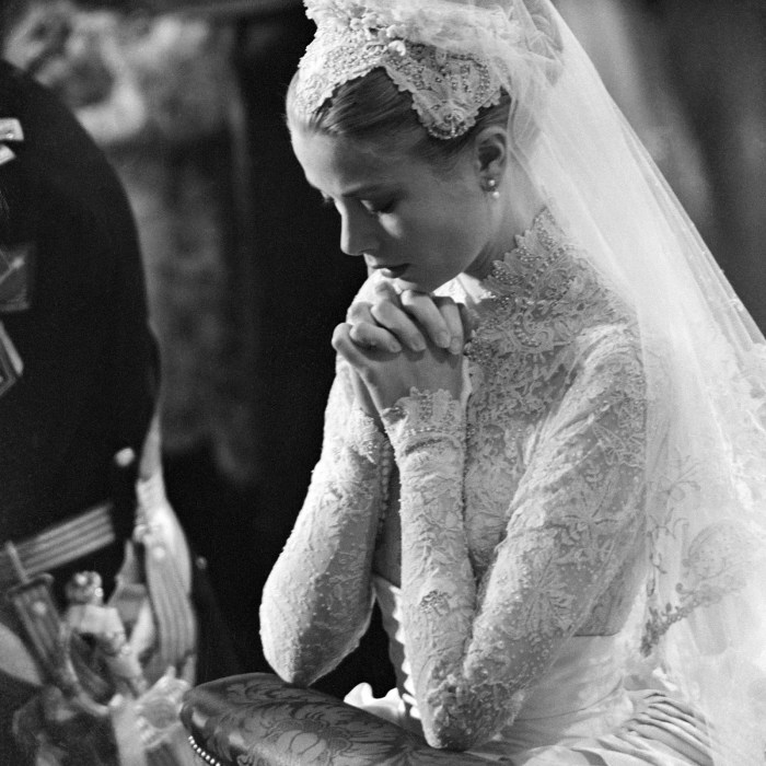 Princess grace of monaco wedding dress