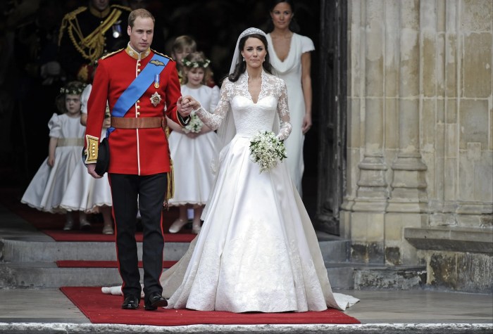 Price of kate middleton wedding dress