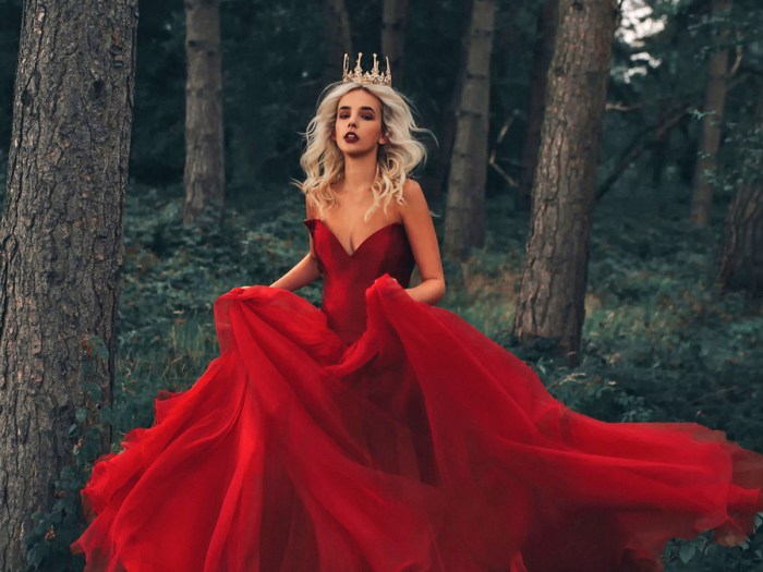 Pretty red wedding dresses