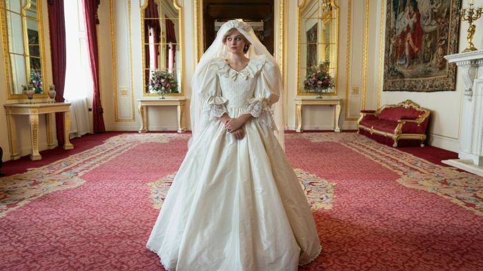 Princess diana in wedding dress